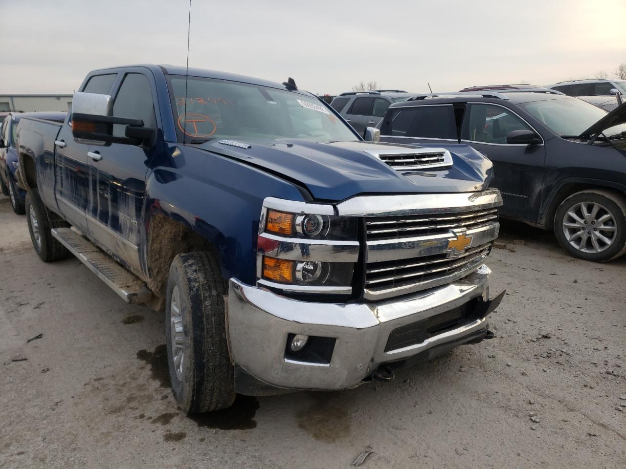 CHEVROLET SILVERADO 2019 with VIN 1GC4KXCYXKF212491 - Photo from auction