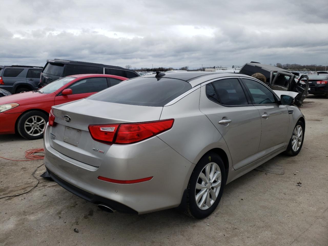 Photo 4 from auction – 2015 KIA OPTIMA EX with VIN 5XXGN4A75FG418595