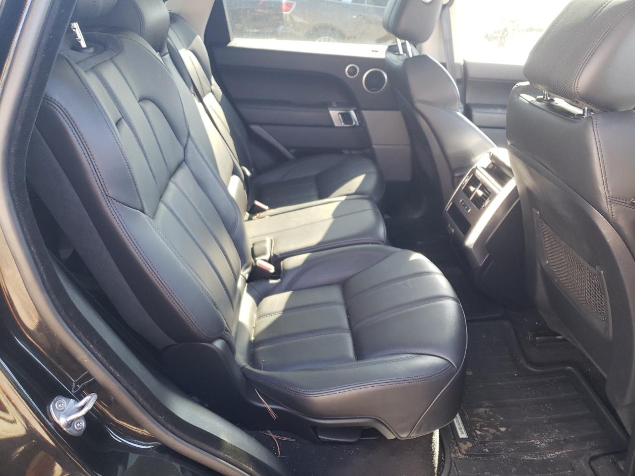 Photo 6 from auction – 2017 LAND ROVER RANGE ROVE with VIN SALWR2FE4HA178894