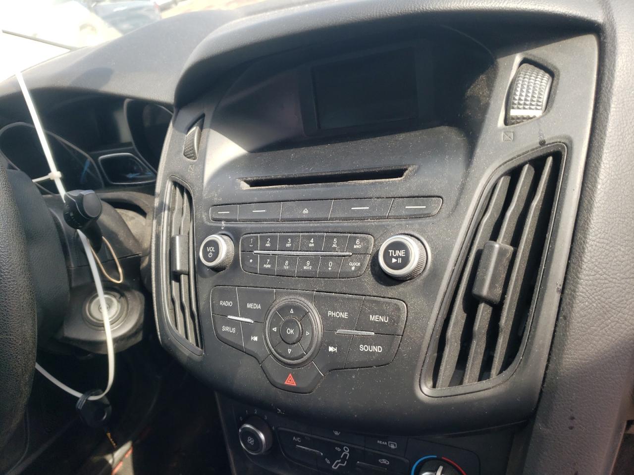 Photo 9 from auction – 2017 FORD FOCUS SE with VIN 1FADP3F28HL215634