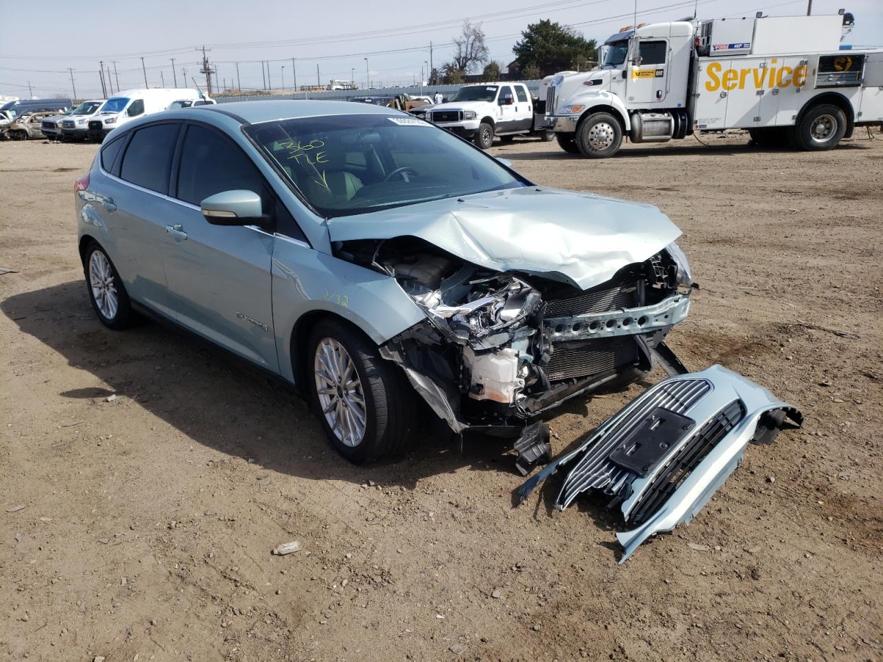 FORD FOCUS BEV 2013 with VIN 1FADP3R4XDL301681 - Photo from auction