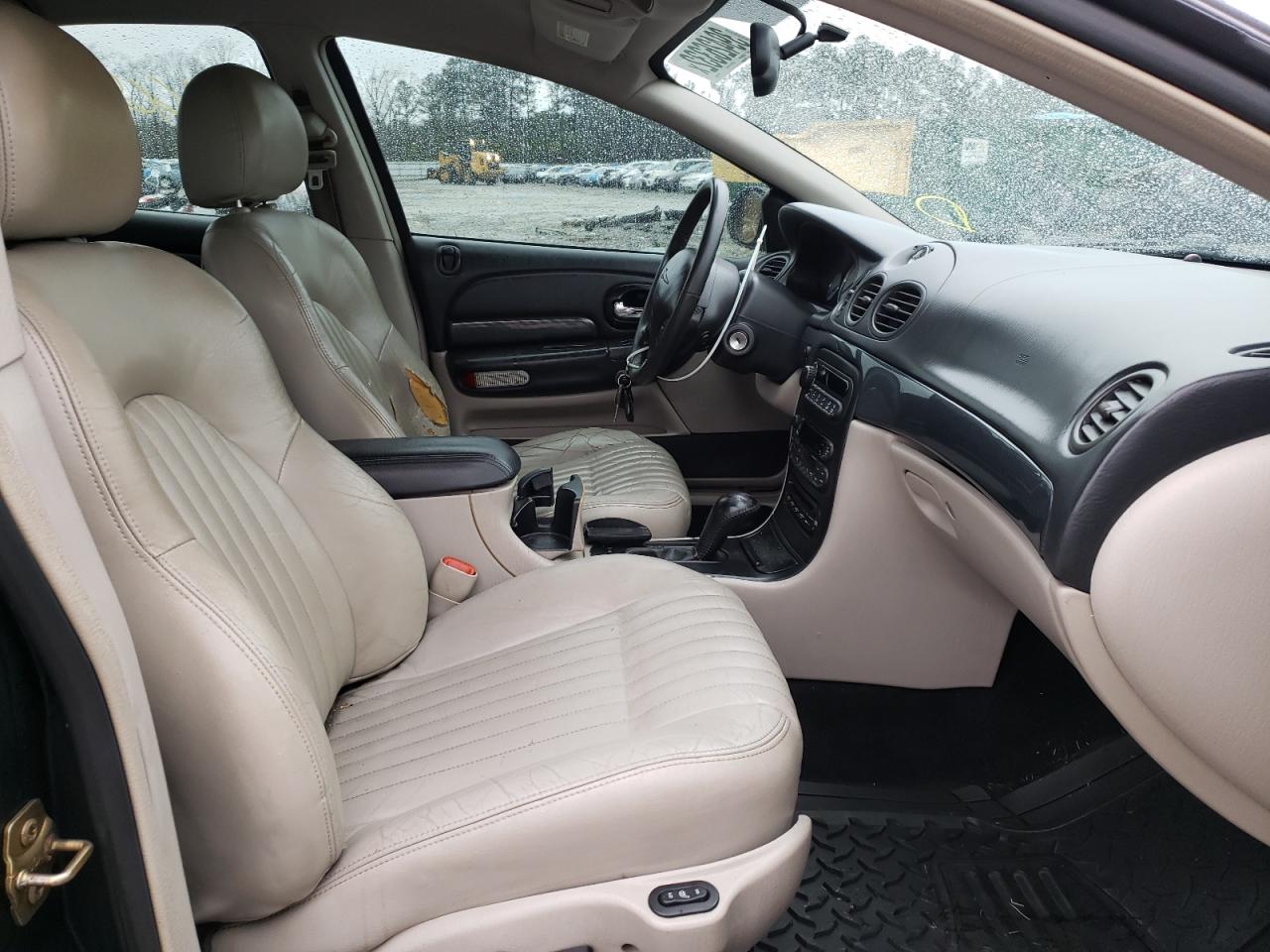 Photo 5 from auction – 2002 CHRYSLER 300M SPECI with VIN 2C3HE76K42H199496