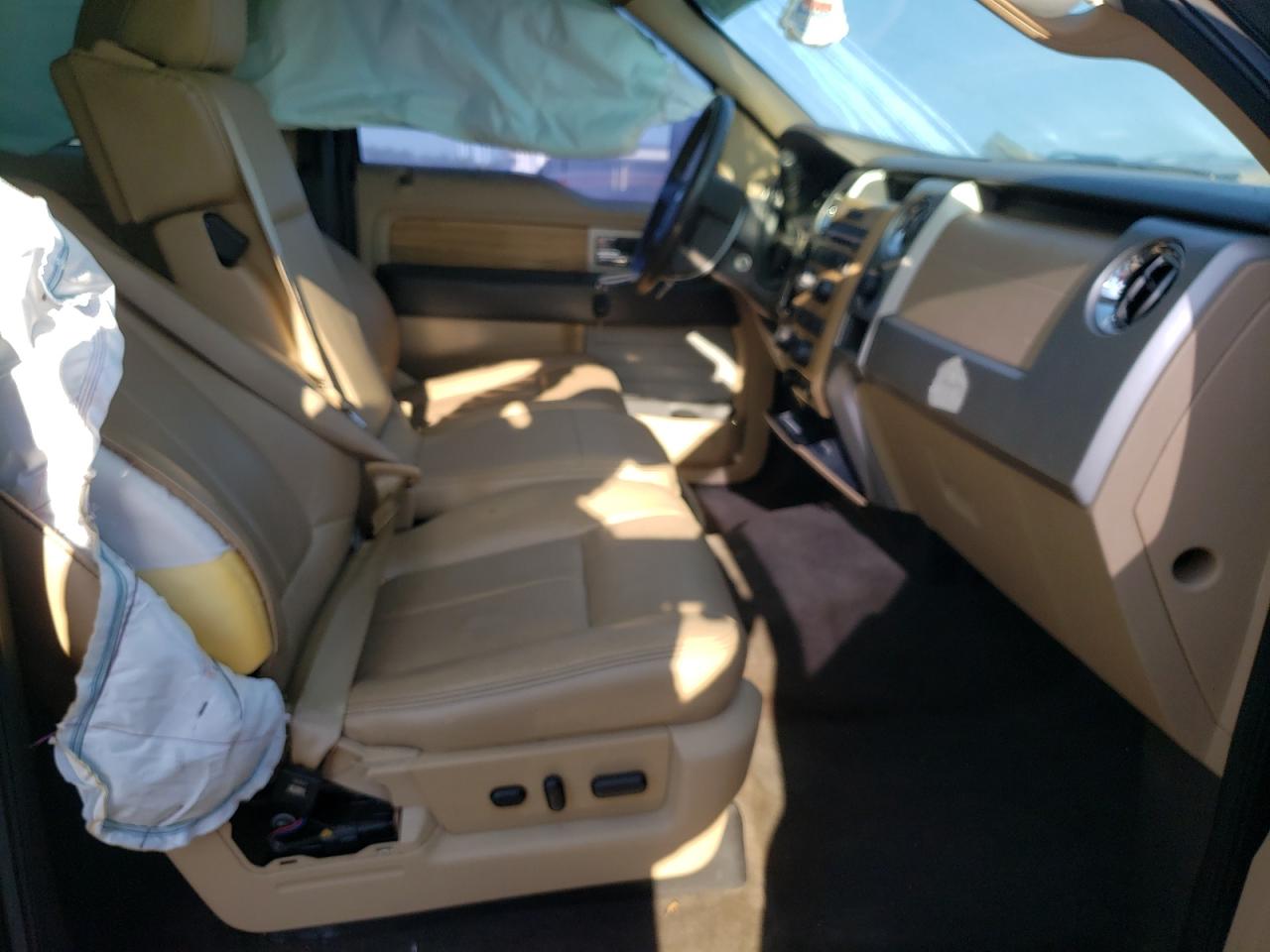 Photo 5 from auction – 2011 FORD F150 SUPER with VIN 1FTFW1CF7BFA34029