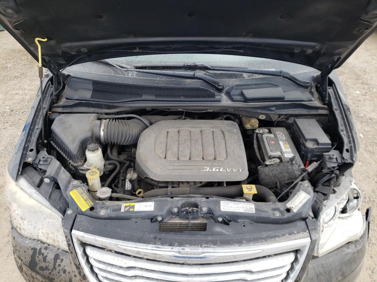 Photo 7 from auction – 2013 CHRYSLER TOWN & COU with VIN 2C4RC1BG6DR554816