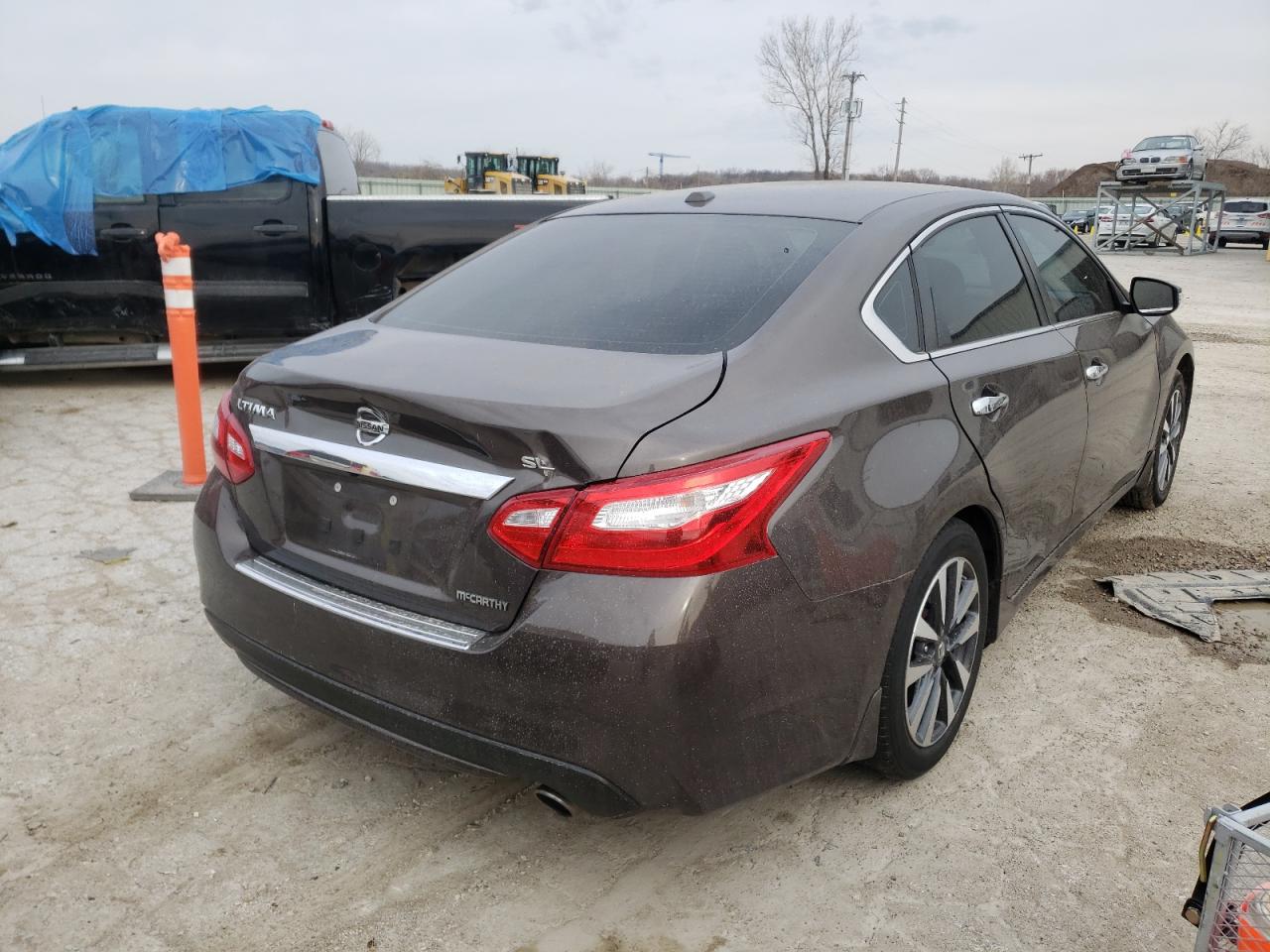Photo 4 from auction – 2017 NISSAN ALTIMA 2.5 with VIN 1N4AL3AP1HC129874