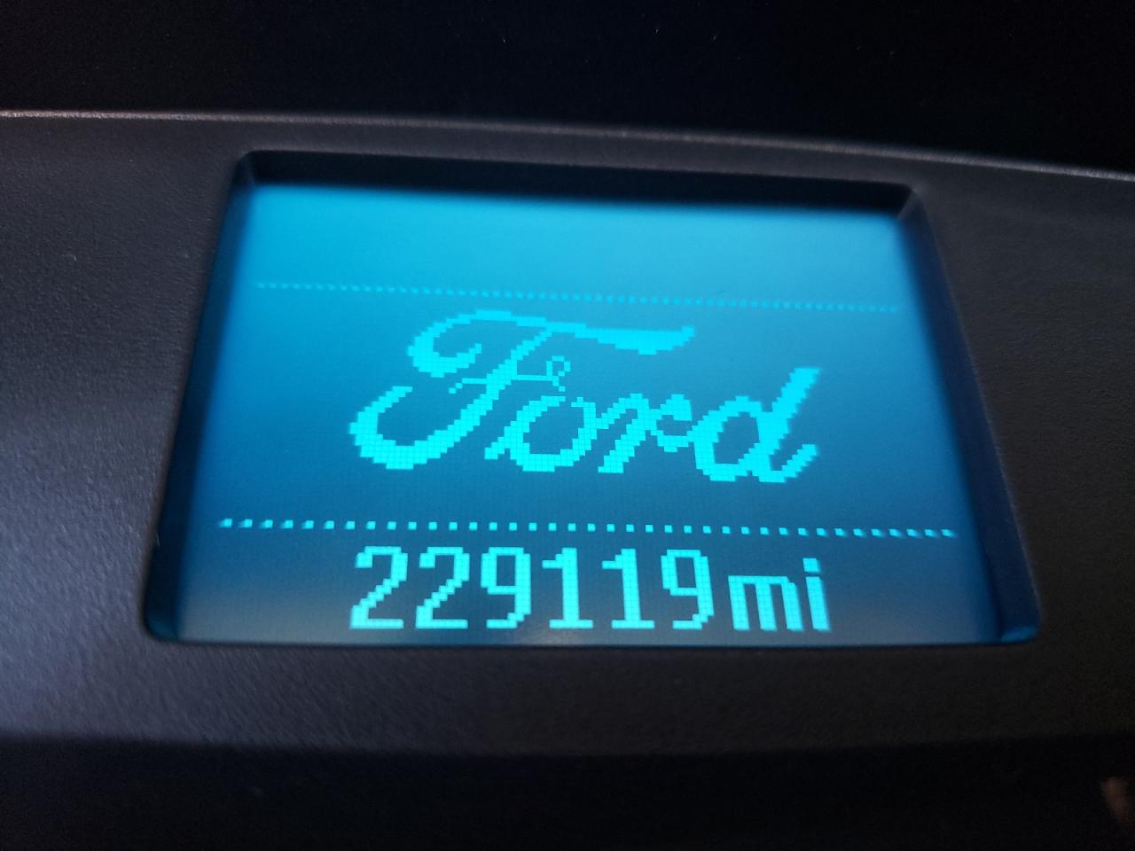 Photo 8 from auction – 2017 FORD TRANSIT T- with VIN 1FTYR1CM8HKA36211