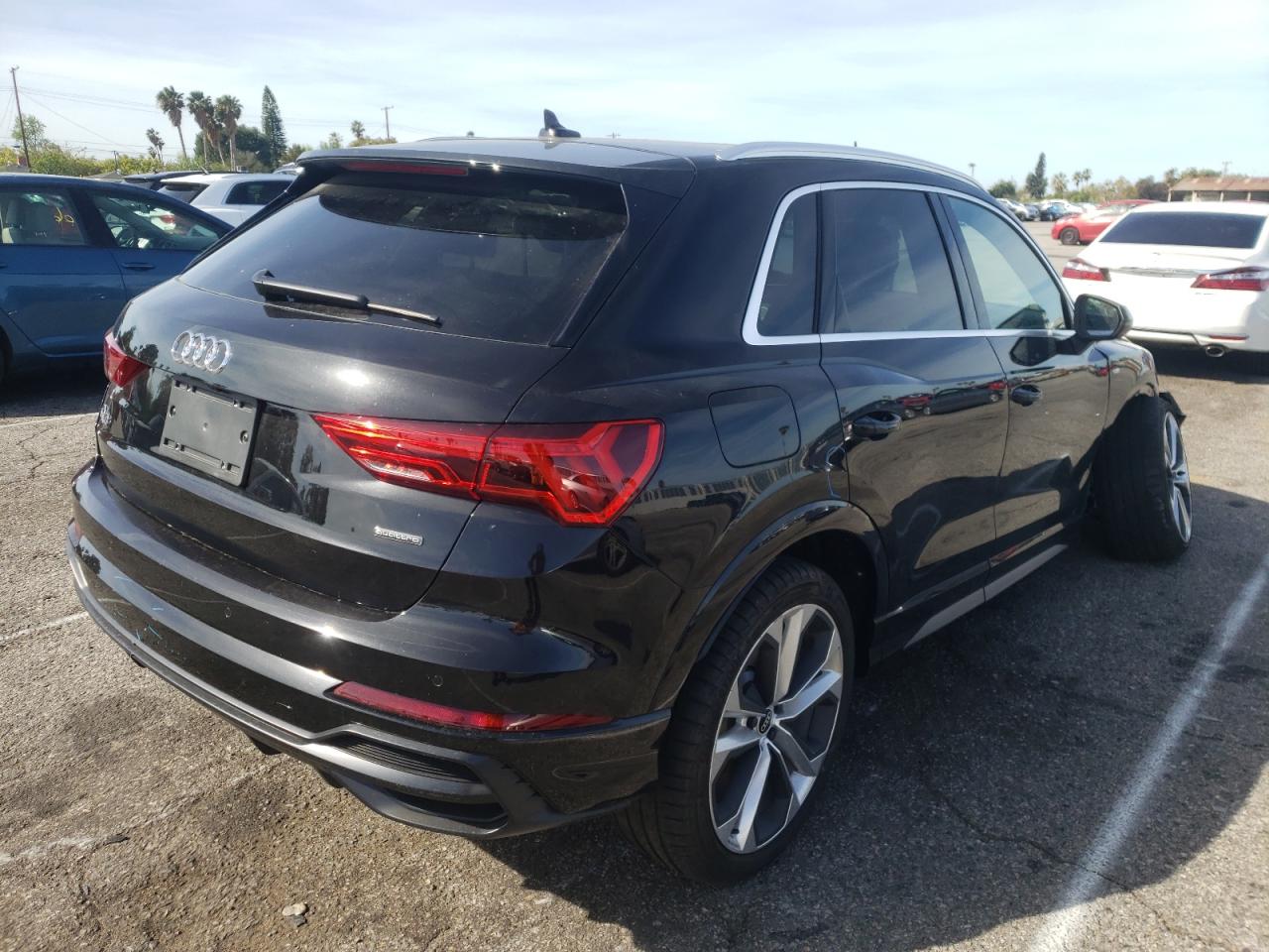 Photo 4 from auction – 2021 AUDI Q3 PREMIUM with VIN WA1DECF38M1051326