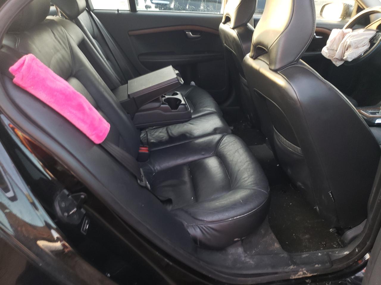 Photo 6 from auction – 2010 VOLVO S80 3.2 with VIN YV1982AS8A1114880