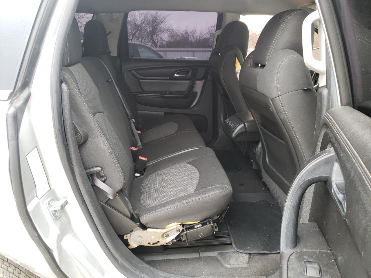 Photo 6 from auction – 2015 CHEVROLET TRAVERSE L with VIN 1GNKVGKD6FJ282965