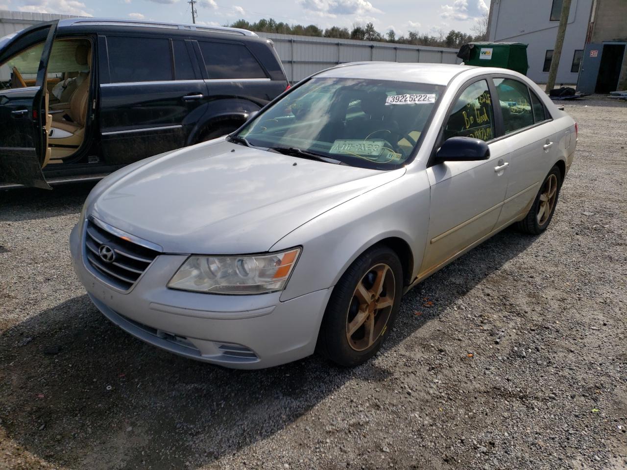 Photo 2 from auction – 2009 HYUNDAI SONATA SE with VIN 5NPEU46F49H465278