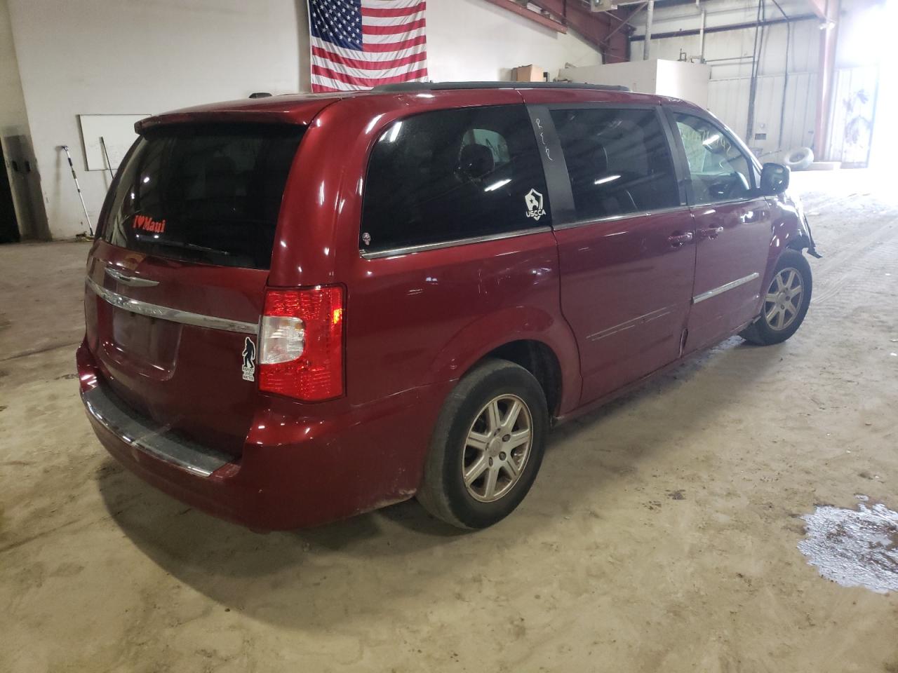 Photo 4 from auction – 2013 CHRYSLER TOWN & COU with VIN 2C4RC1BG7DR584102