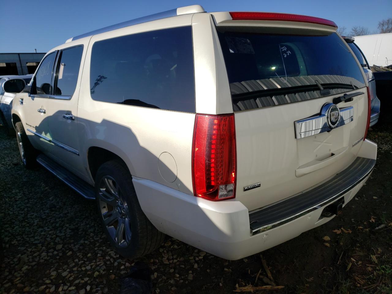 Foto 3 de la subasta – 2009 CADILLAC ESCALADE E con VIN 1GYFK26229R177984