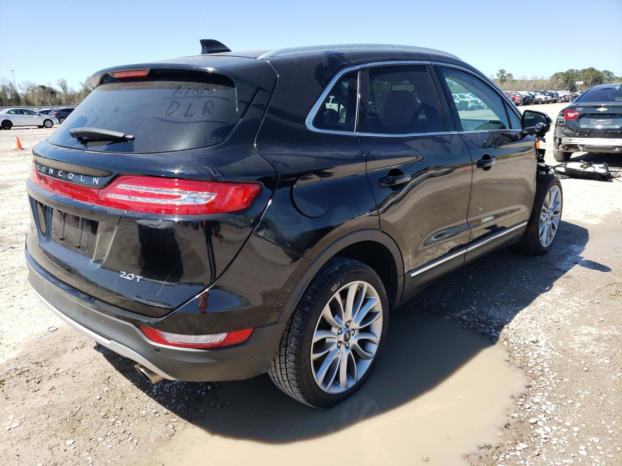 Photo 4 from auction – 2017 LINCOLN MKC RESERV with VIN 5LMCJ3C95HUL07506