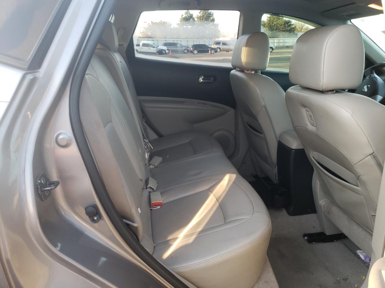 Photo 6 from auction – 2012 NISSAN ROGUE S with VIN JN8AS5MV0CW368606