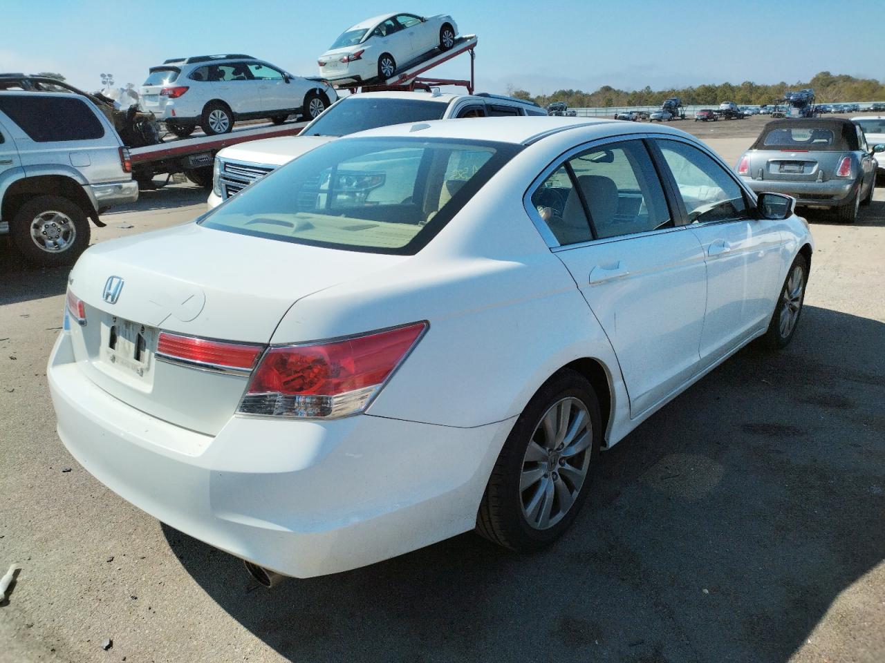 Photo 4 from auction – 2012 HONDA ACCORD EXL with VIN 1HGCP2F87CA188985