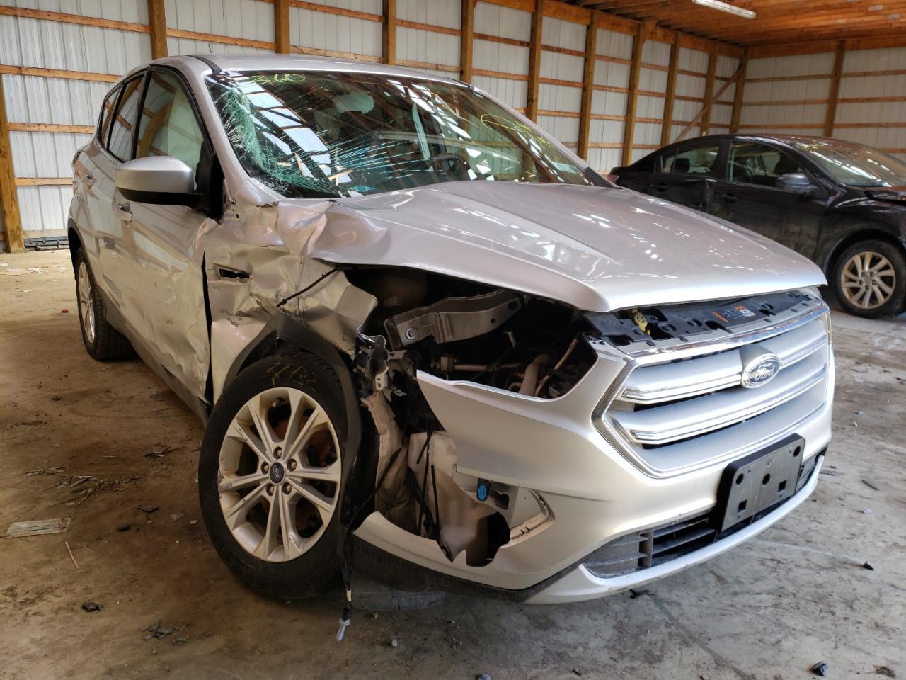 FORD ESCAPE SE 2017 with VIN 1FMCU9G91HUB71060 - Photo from auction