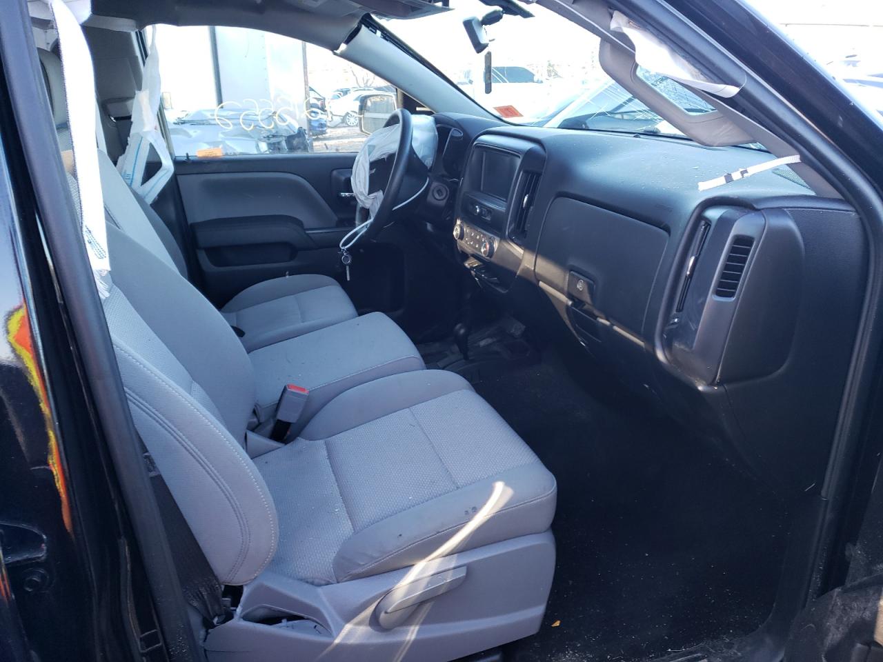 Photo 5 from auction – 2017 CHEVROLET SILVERADO with VIN 1GCVKNEC2HZ310108