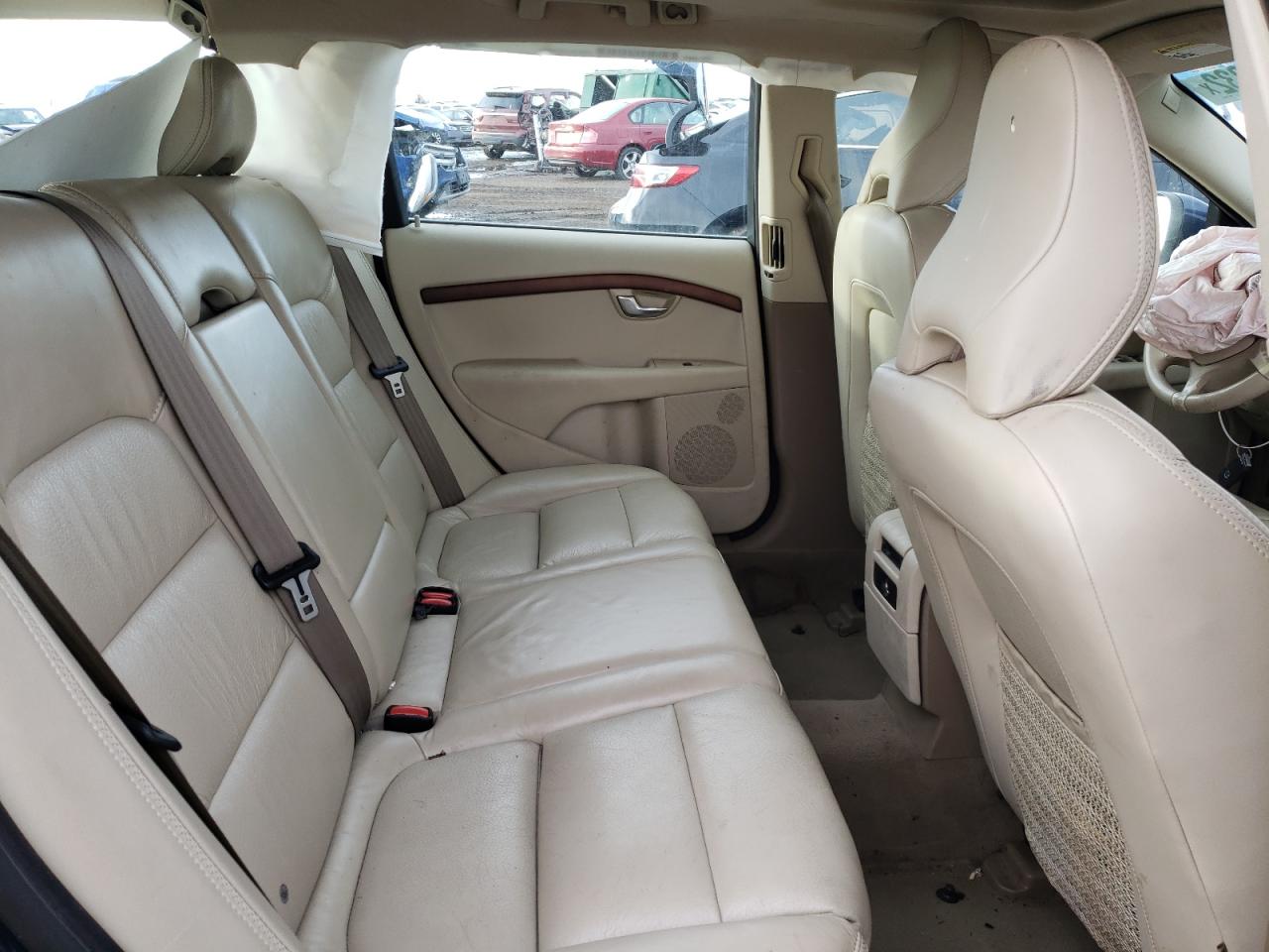 Photo 6 from auction – 2010 VOLVO XC70 3.2 with VIN YV4982BZ5A1092383