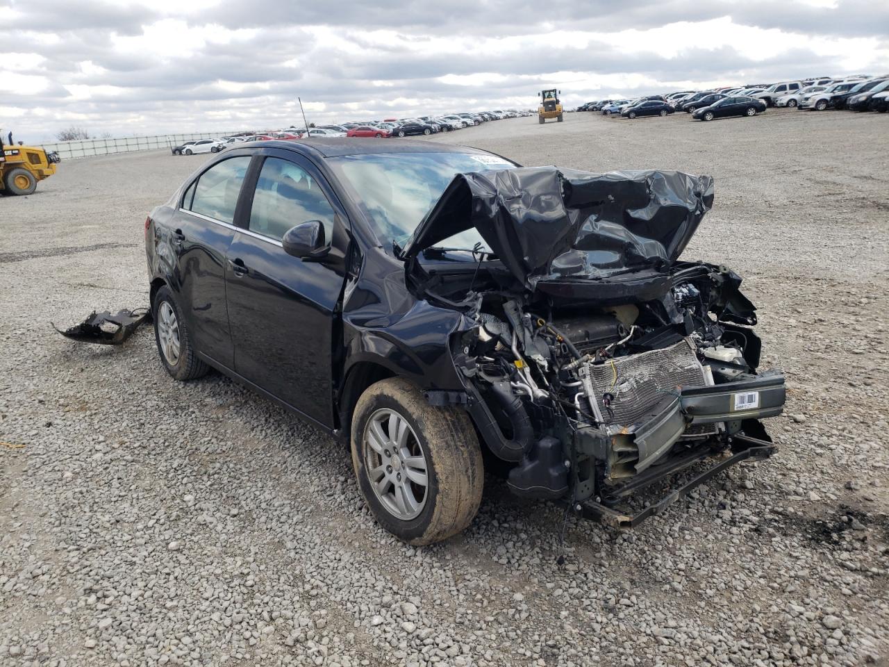 CHEVROLET SONIC LT 2015 with VIN 1G1JC5SH8F4105522 - Photo from auction
