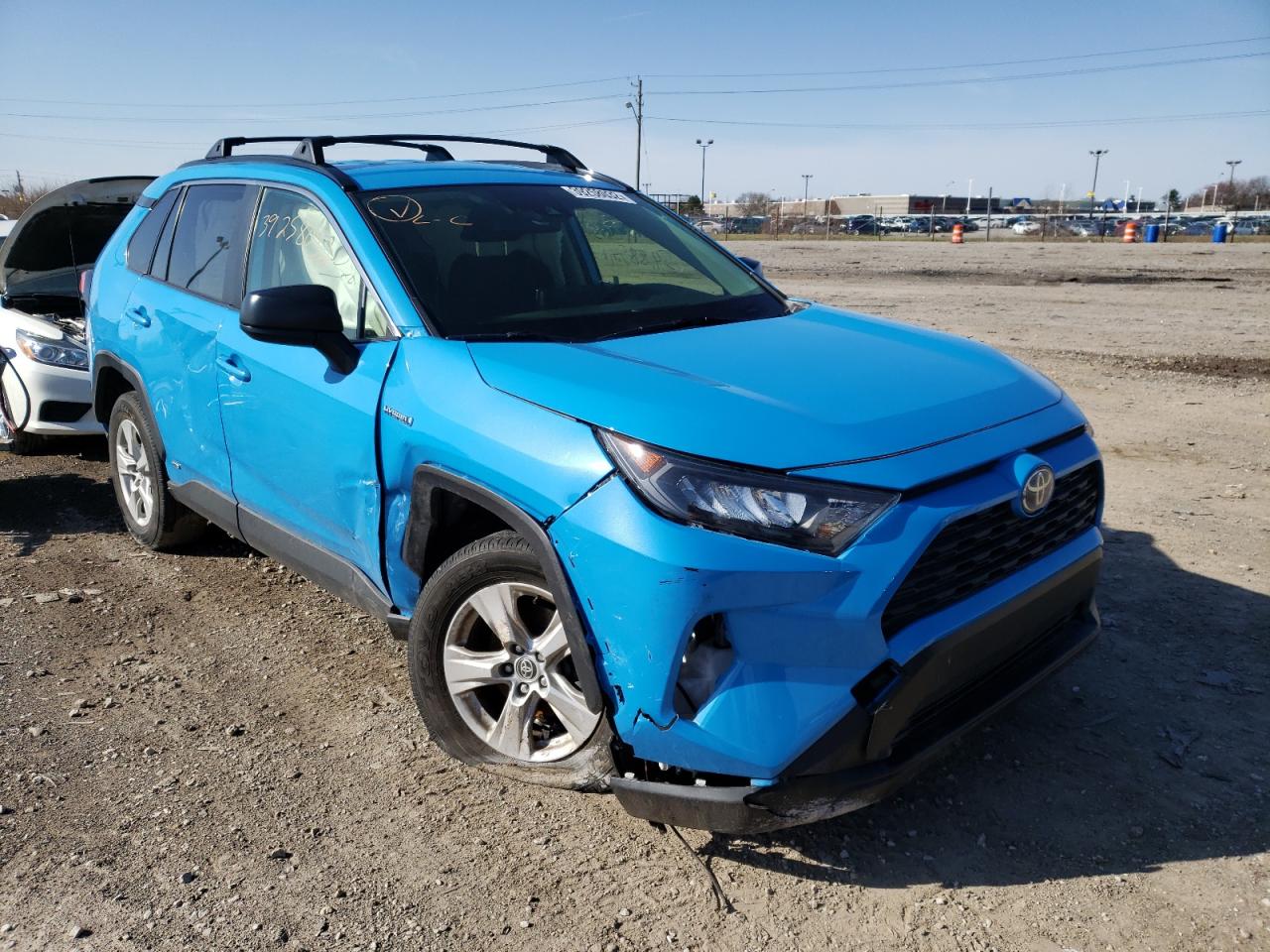 Zdjęcie 1 z aukcji – 2020 TOYOTA RAV4 LE z VIN JTMLWRFV5LD526799