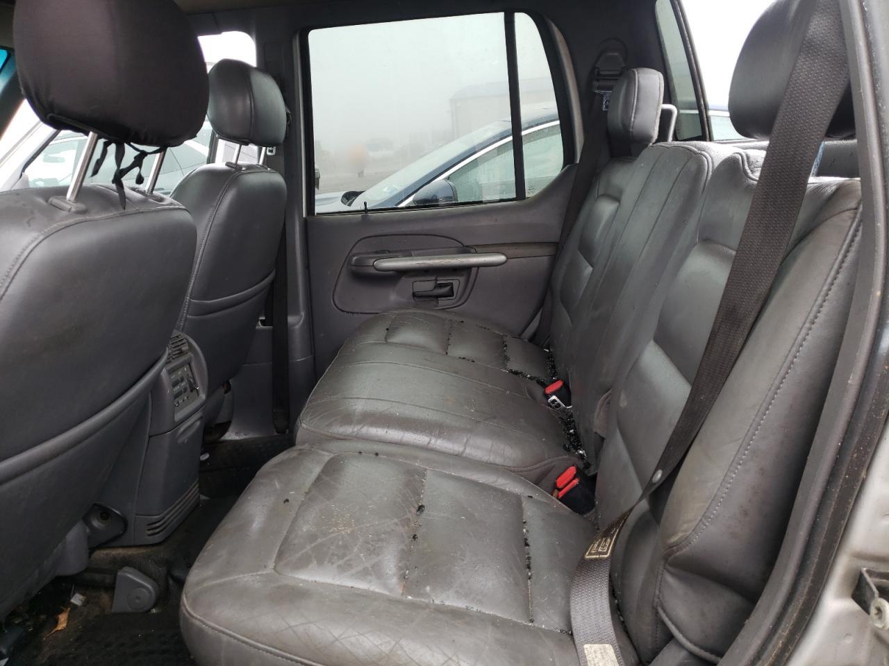 Photo 6 from auction – 2002 FORD EXPLORER S with VIN 1FMZU77EX2UB85638