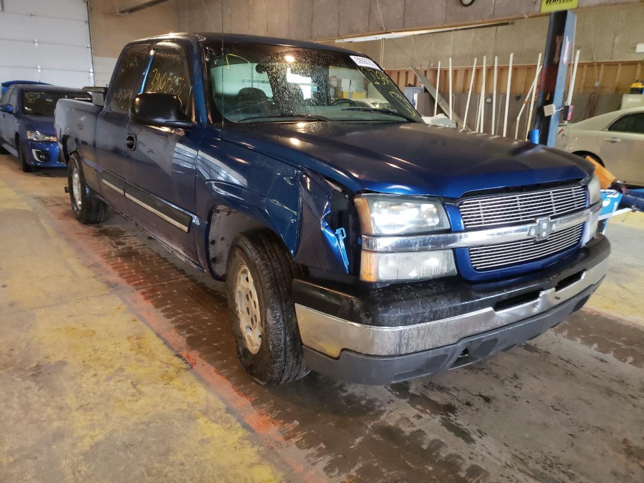 CHEVROLET SILVERADO 2003 with VIN 2GCEC19V531123819 - Photo from auction