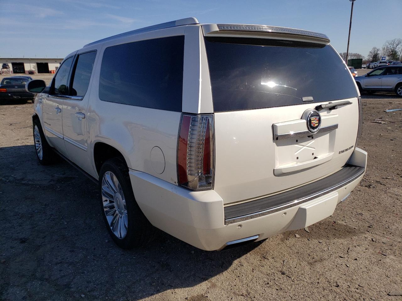 Photo 3 from auction – 2013 CADILLAC ESCALADE E with VIN 1GYS4JEF5DR101949