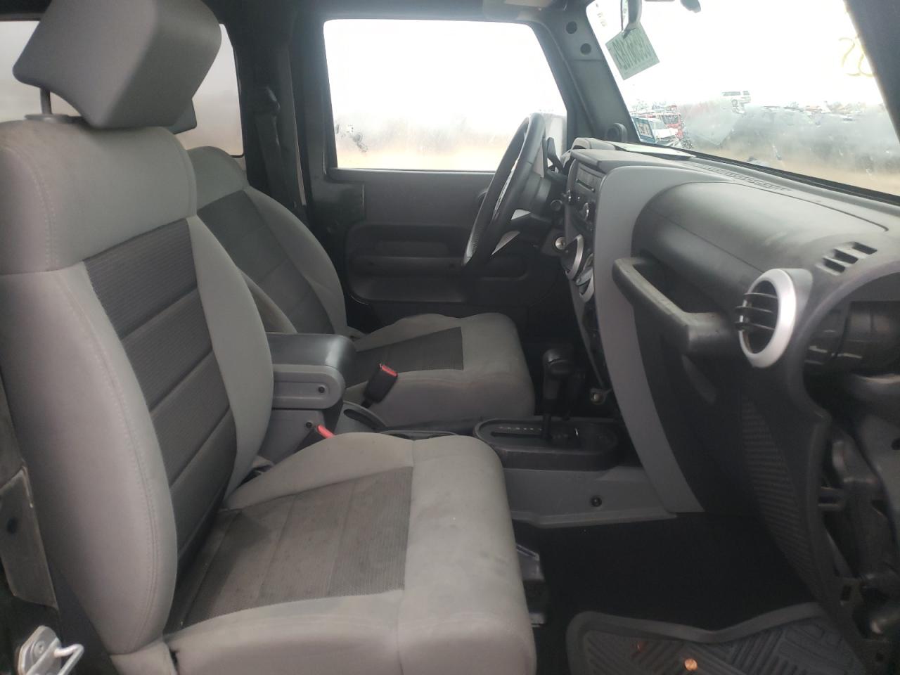 Photo 5 from auction – 2010 JEEP WRANGLER S with VIN 1J4AA5D14AL127491