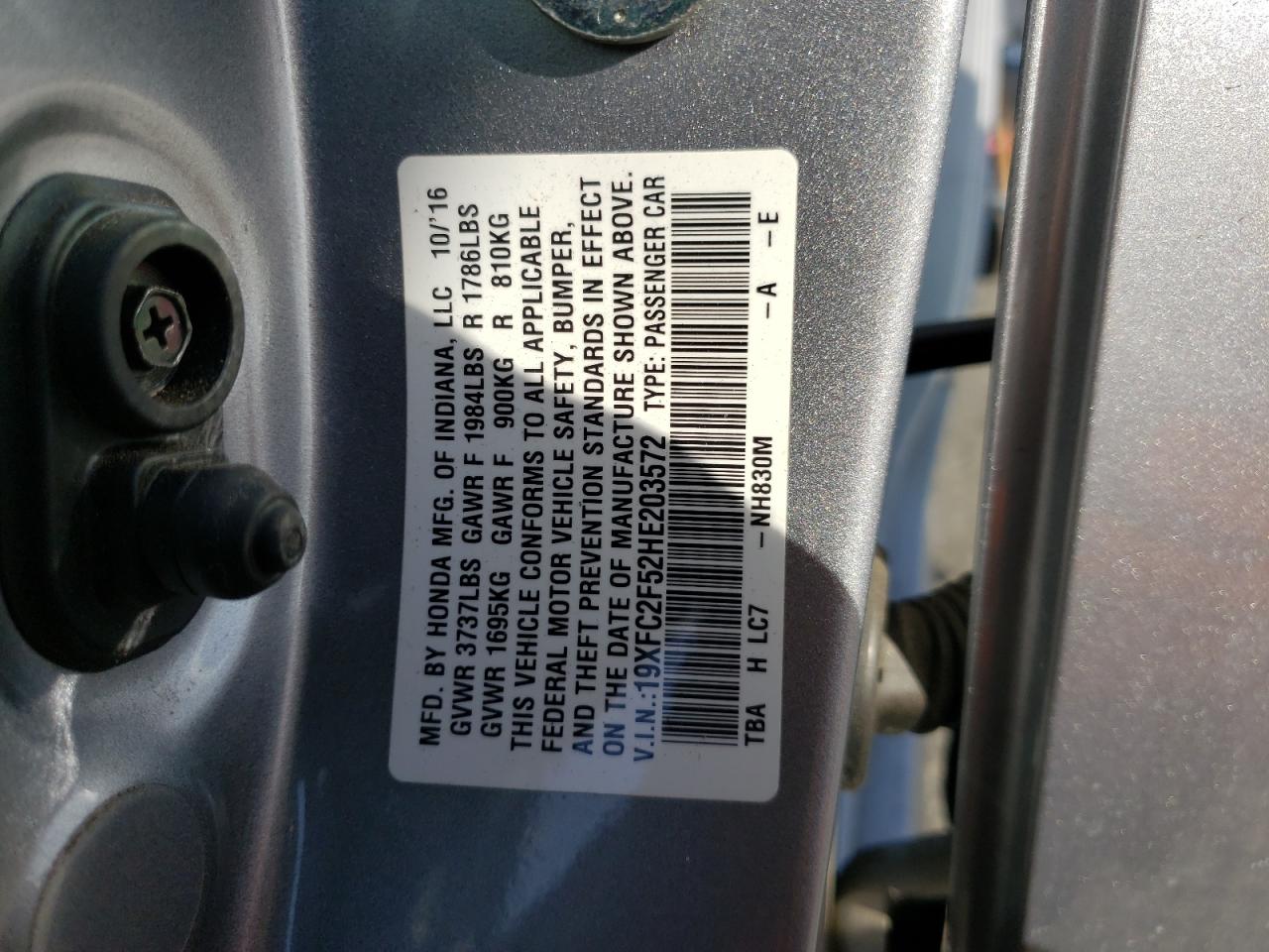 Photo 10 from auction – 2017 HONDA CIVIC LX with VIN 19XFC2F52HE203572