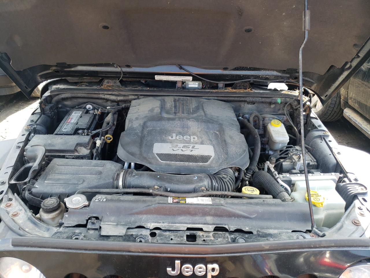 Photo 7 from auction – 2012 JEEP WRANGLER U with VIN 1C4BJWFG9CL237845
