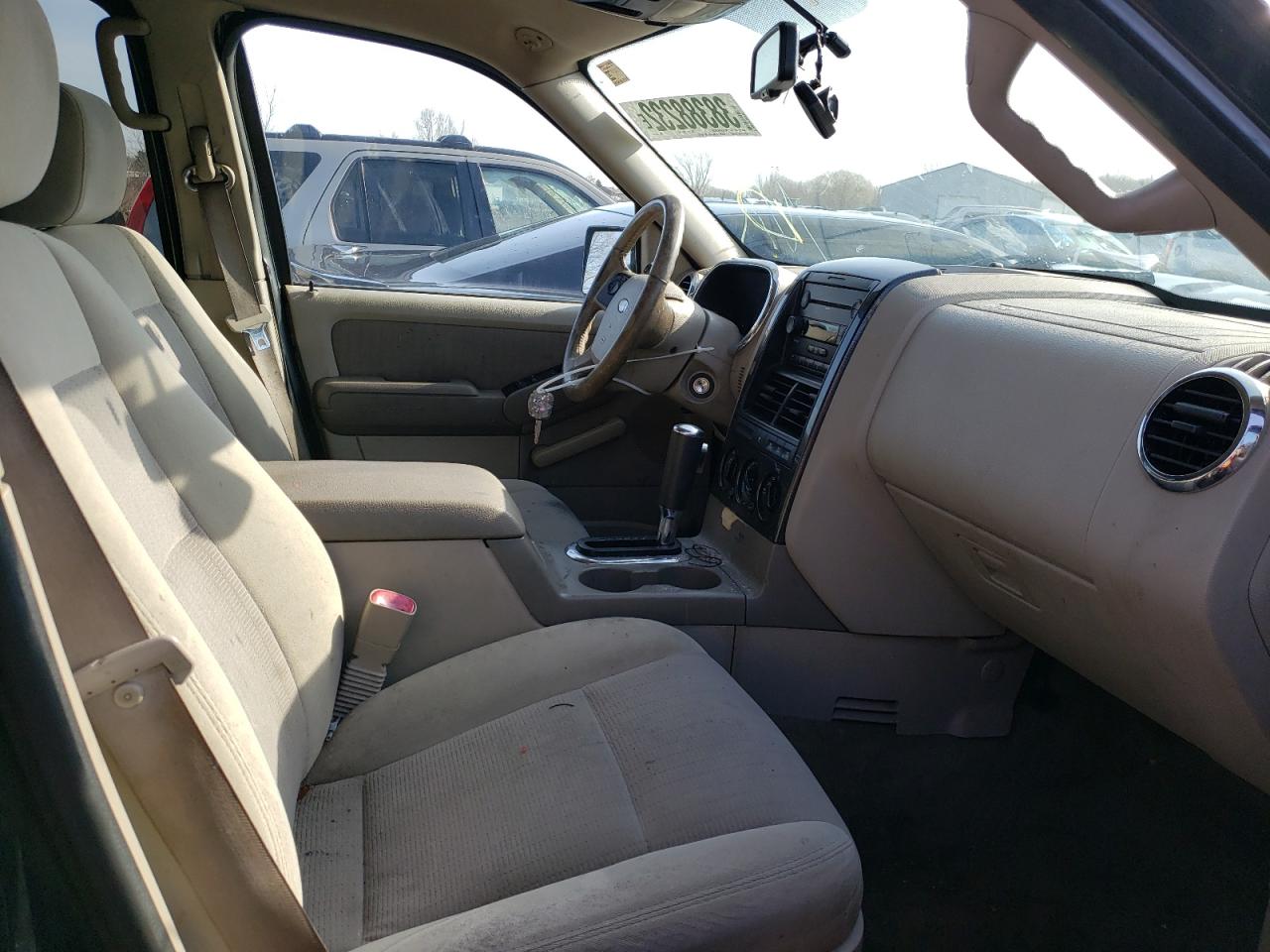 Photo 5 from auction – 2007 FORD EXPLORER with VIN 1FMEU73E17UB33083
