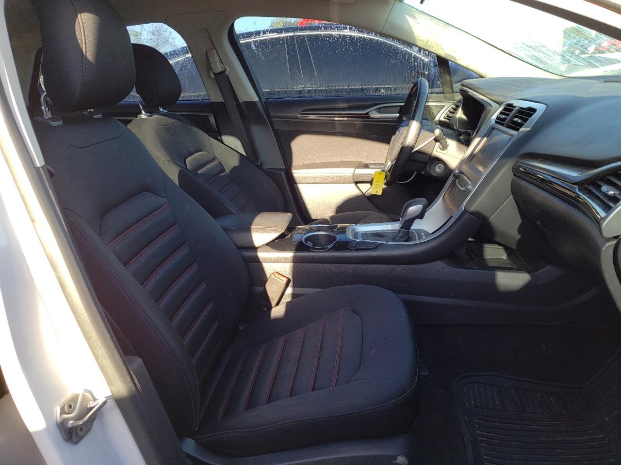 Photo 5 from auction – 2014 FORD FUSION SE with VIN 1FA6P0H71E5353869