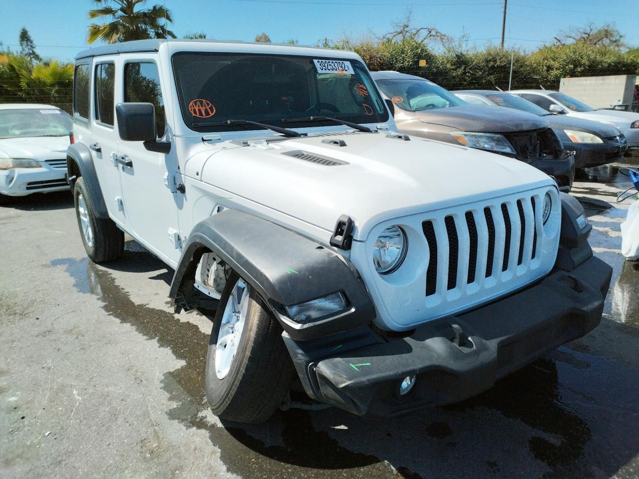JEEP WRANGLER U 2018 with VIN 1C4HJXDG5JW118611 - Photo from auction
