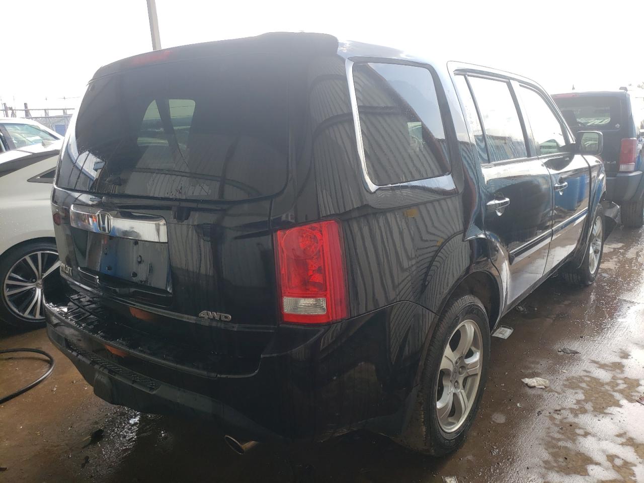 Photo 4 from auction – 2012 HONDA PILOT EXL with VIN 5FNYF4H65CB016959