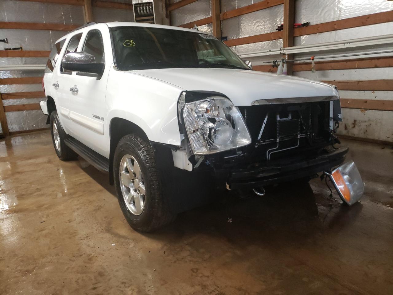 GMC YUKON 2008 with VIN 1GKFK13088J215271 - Photo from auction