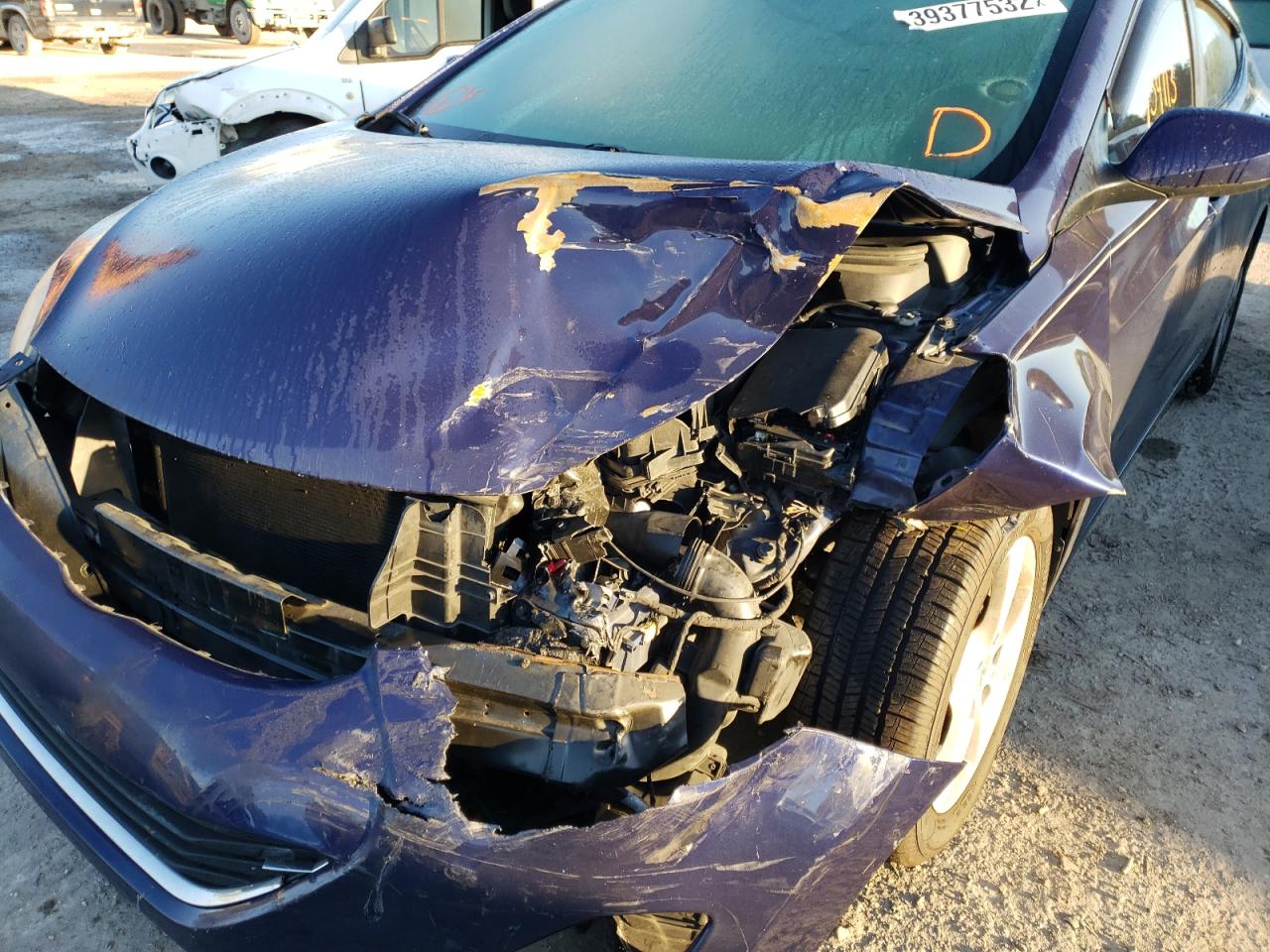 Photo 9 from auction – 2012 HYUNDAI ELANTRA GL with VIN 5NPDH4AE3CH072734
