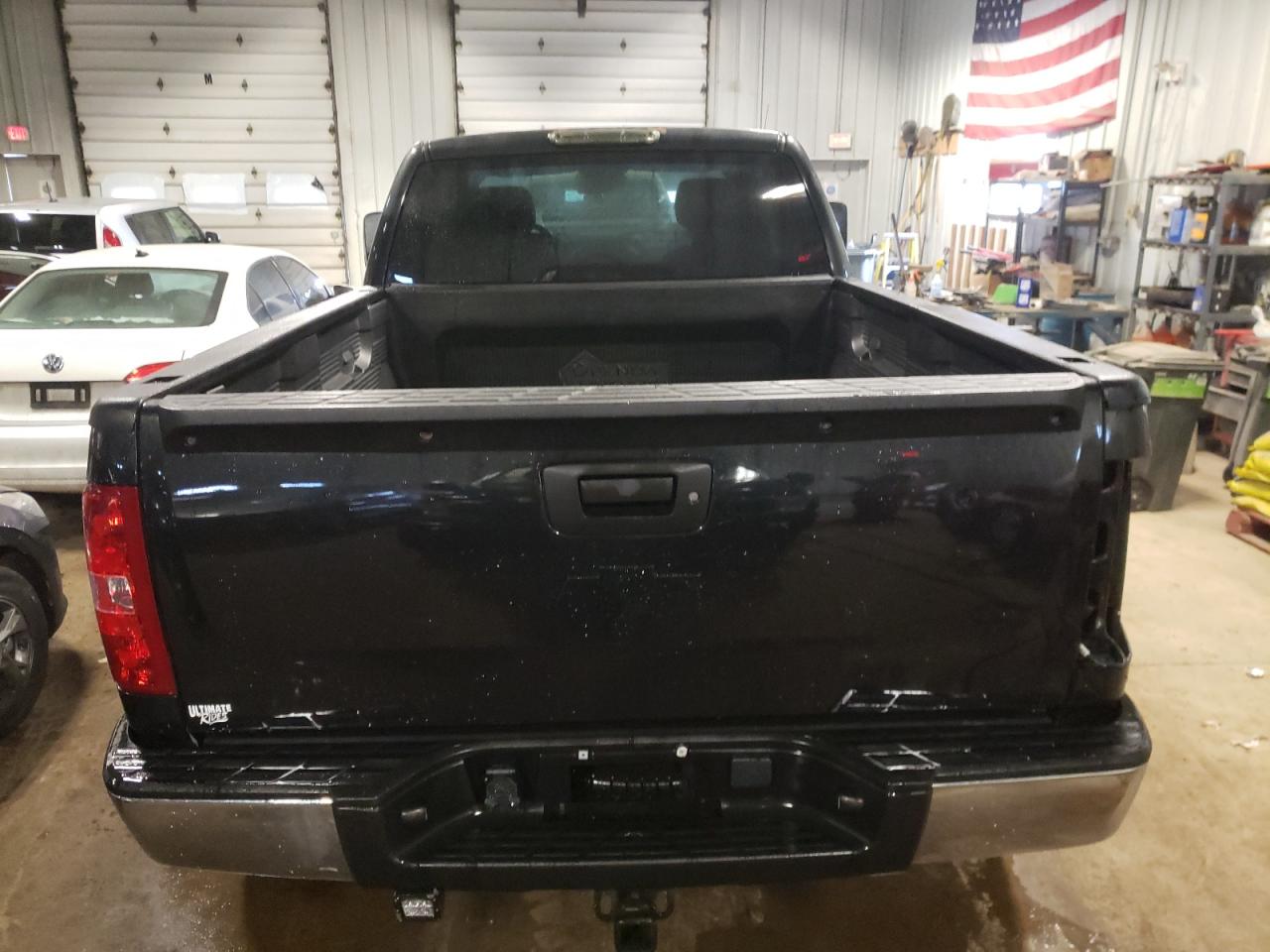Photo 9 from auction – 2010 CHEVROLET SILVERADO with VIN 1GCSKSE35AZ128720