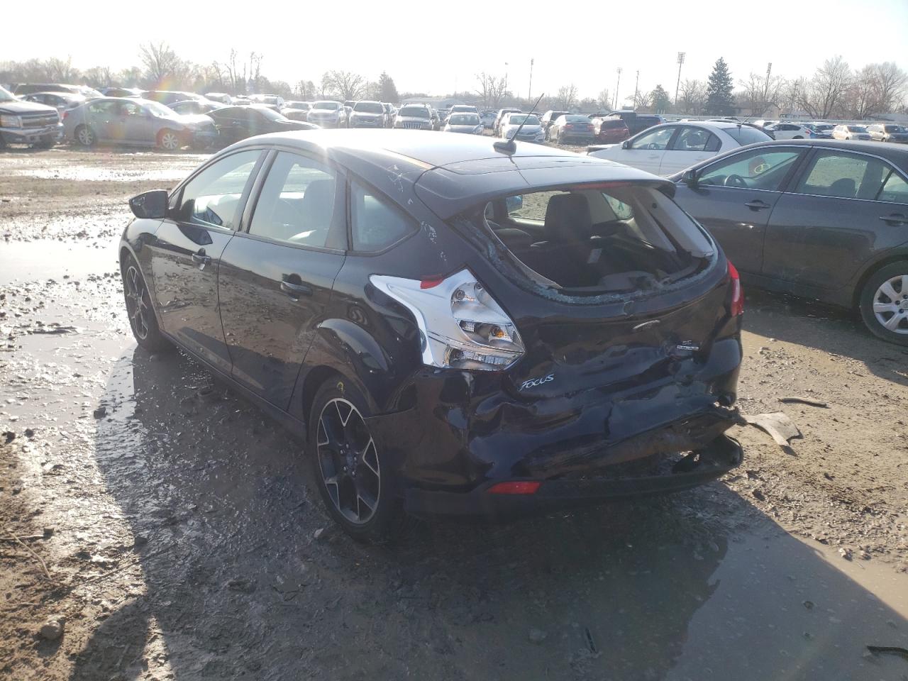Photo 3 from auction – 2014 FORD FOCUS SE with VIN 1FADP3K26EL148159