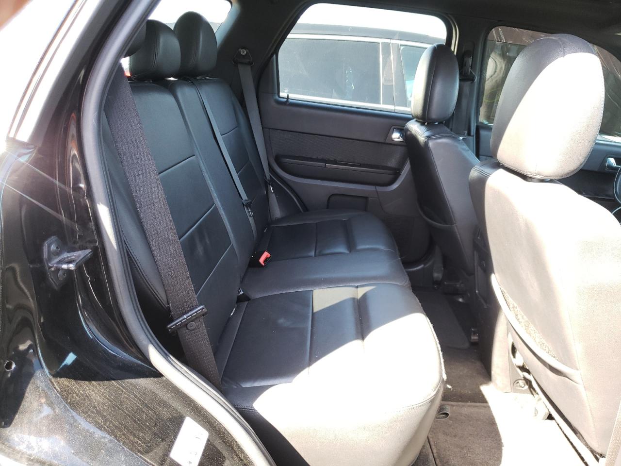 Photo 6 from auction – 2010 FORD ESCAPE LIM with VIN 1FMCU0EG9AKC75715