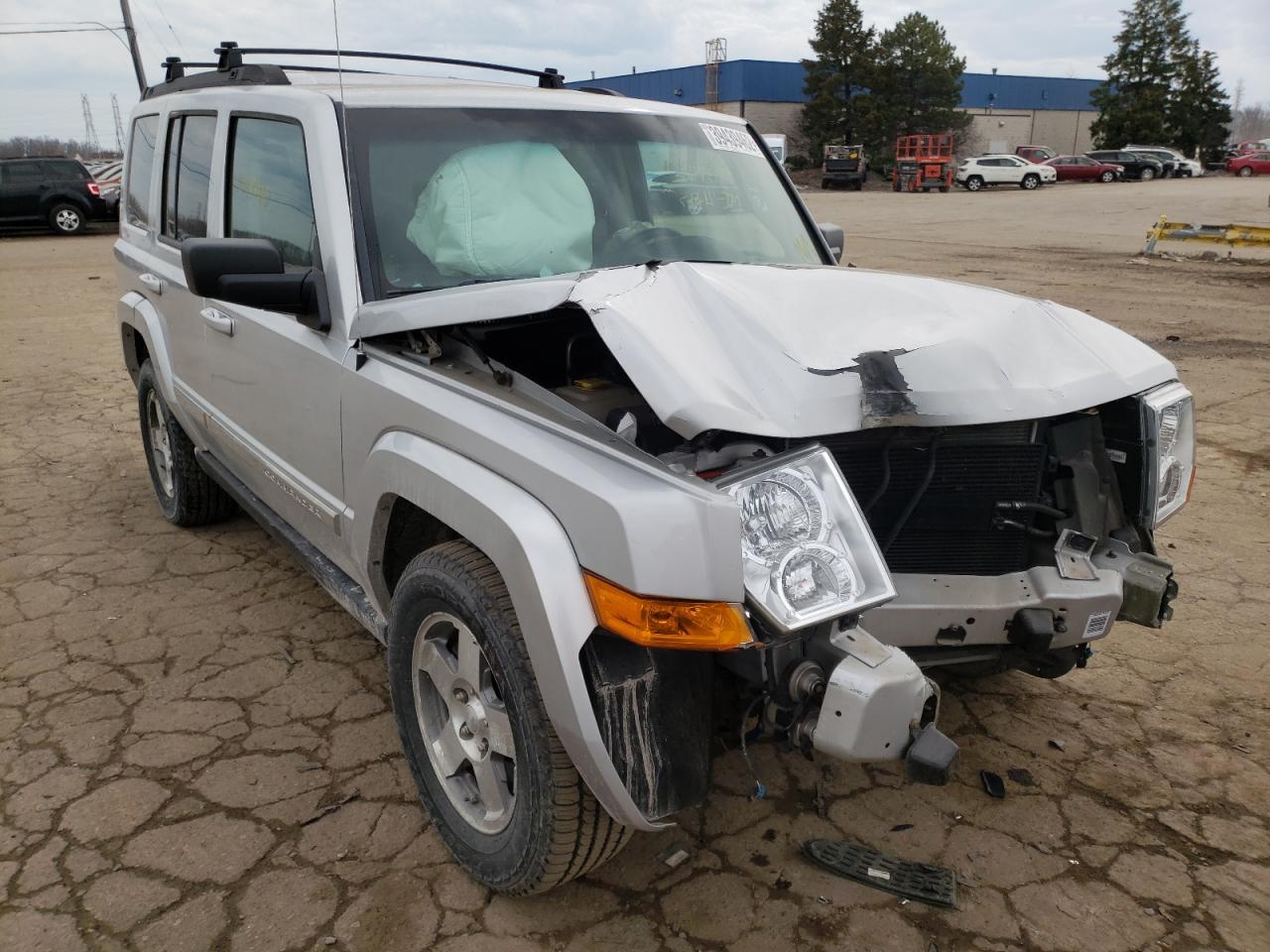JEEP COMMANDER 2010 with VIN 1J4RG4GKXAC113580 - Photo from auction