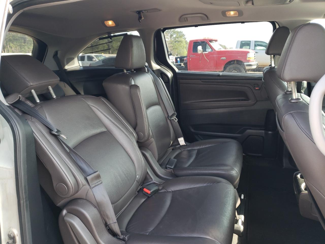 Photo 6 from auction – 2018 HONDA ODYSSEY EL with VIN 5FNRL6H96JB013410