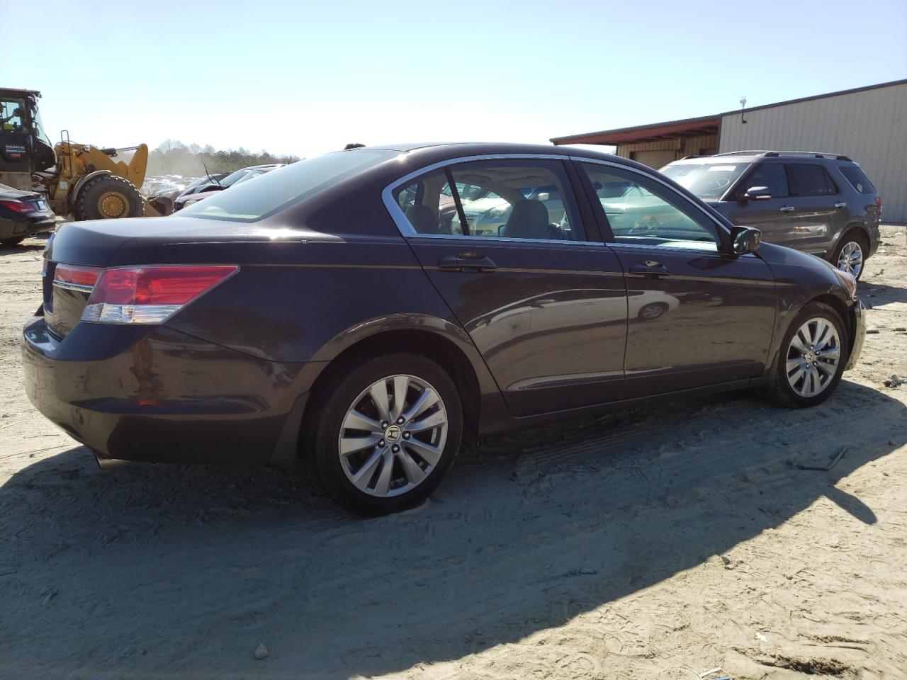 Photo 4 from auction – 2011 HONDA ACCORD EXL with VIN 1HGCP2F88BA018665