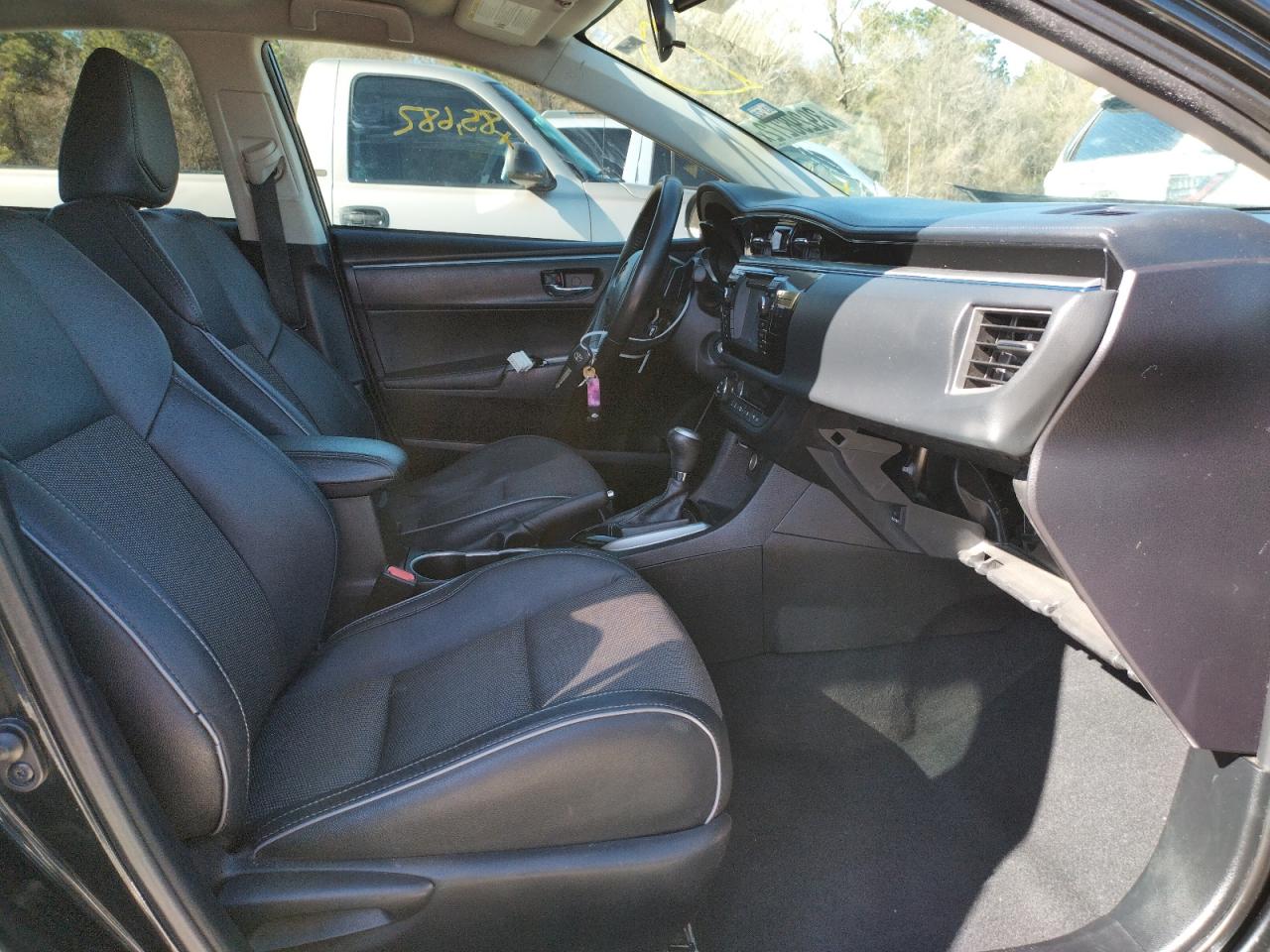 Photo 5 from auction – 2015 TOYOTA COROLLA L with VIN 5YFBURHE4FP289867