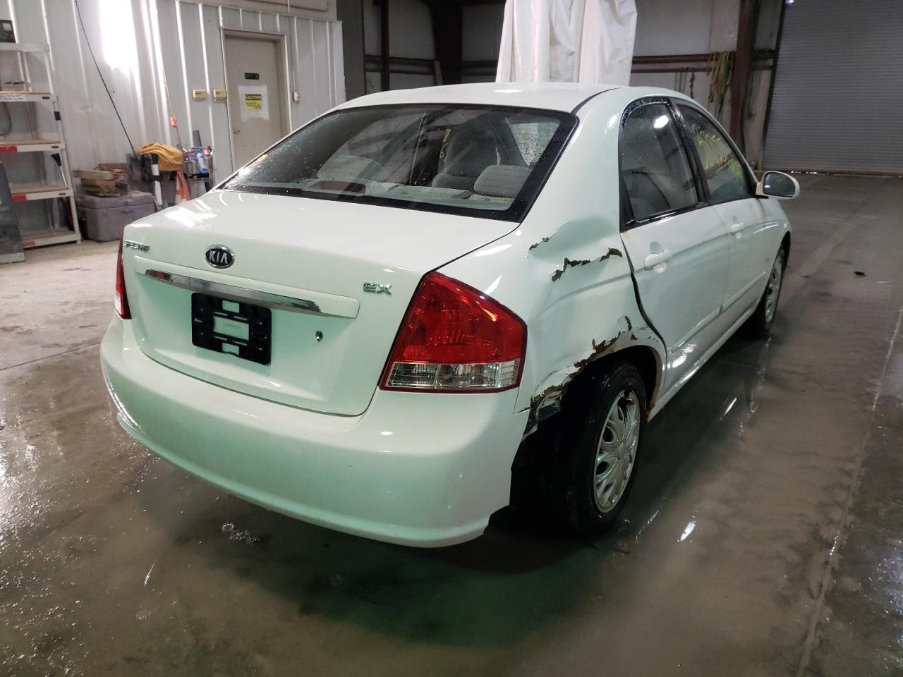 Zdjęcie 4 z aukcji – 2009 KIA SPECTRA EX z VIN KNAFE222895644526