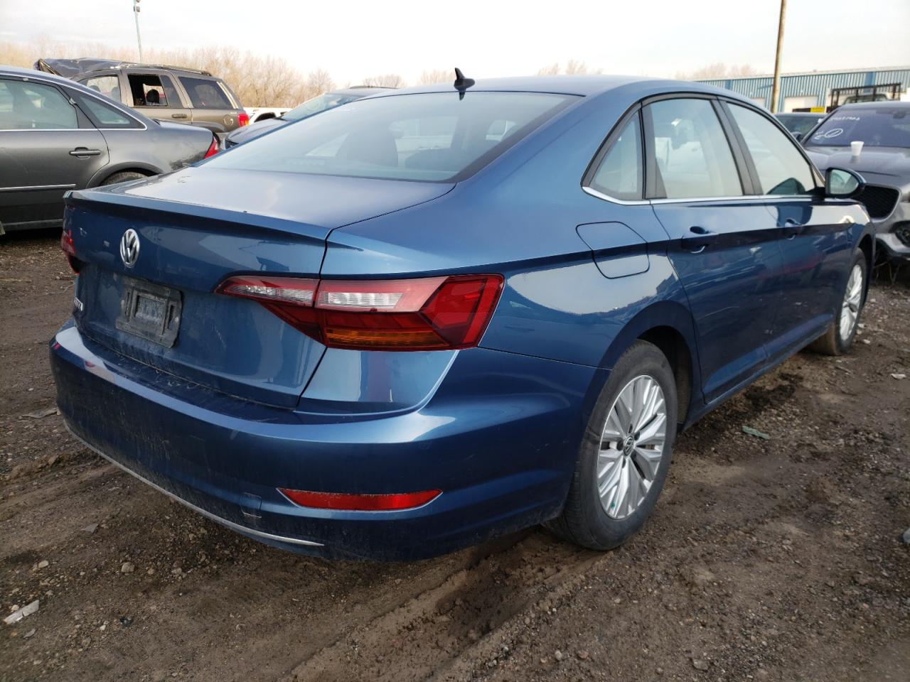 Photo 4 from auction – 2019 VOLKSWAGEN JETTA S with VIN 3VWCB7BUXKM176535