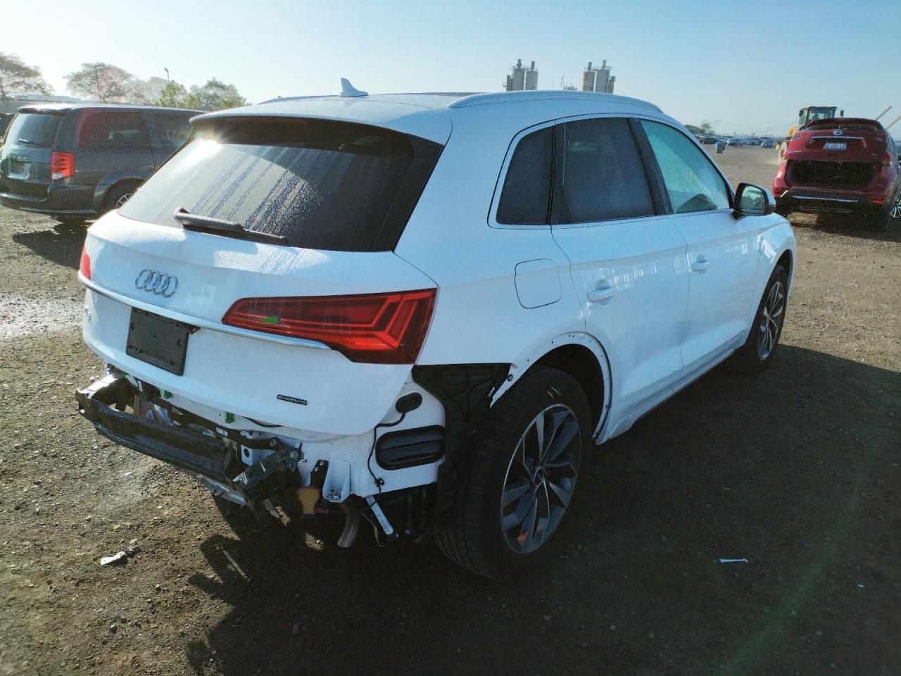 Photo 4 from auction – 2021 AUDI Q5 PREMIUM with VIN WA1BAAFY3M2099376