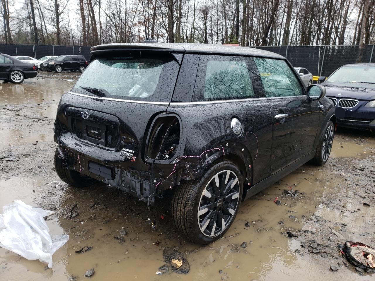 Photo 4 from auction – 2022 MINI COOPER S with VIN WMW53DH01N2P84559