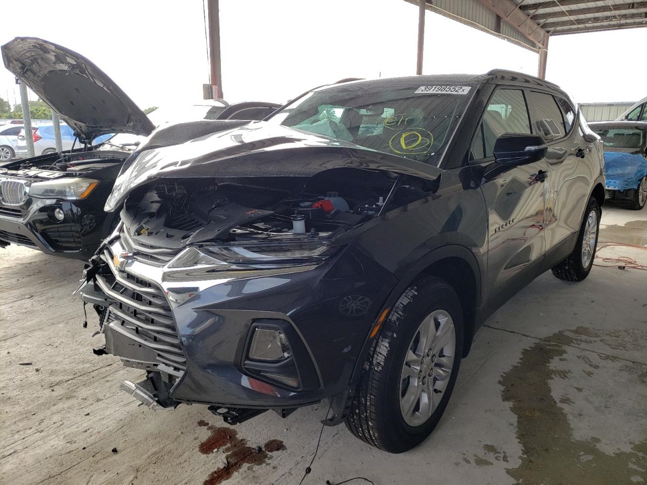 Photo 2 from auction – 2022 CHEVROLET BLAZER 2LT with VIN 3GNKBCR40NS127333