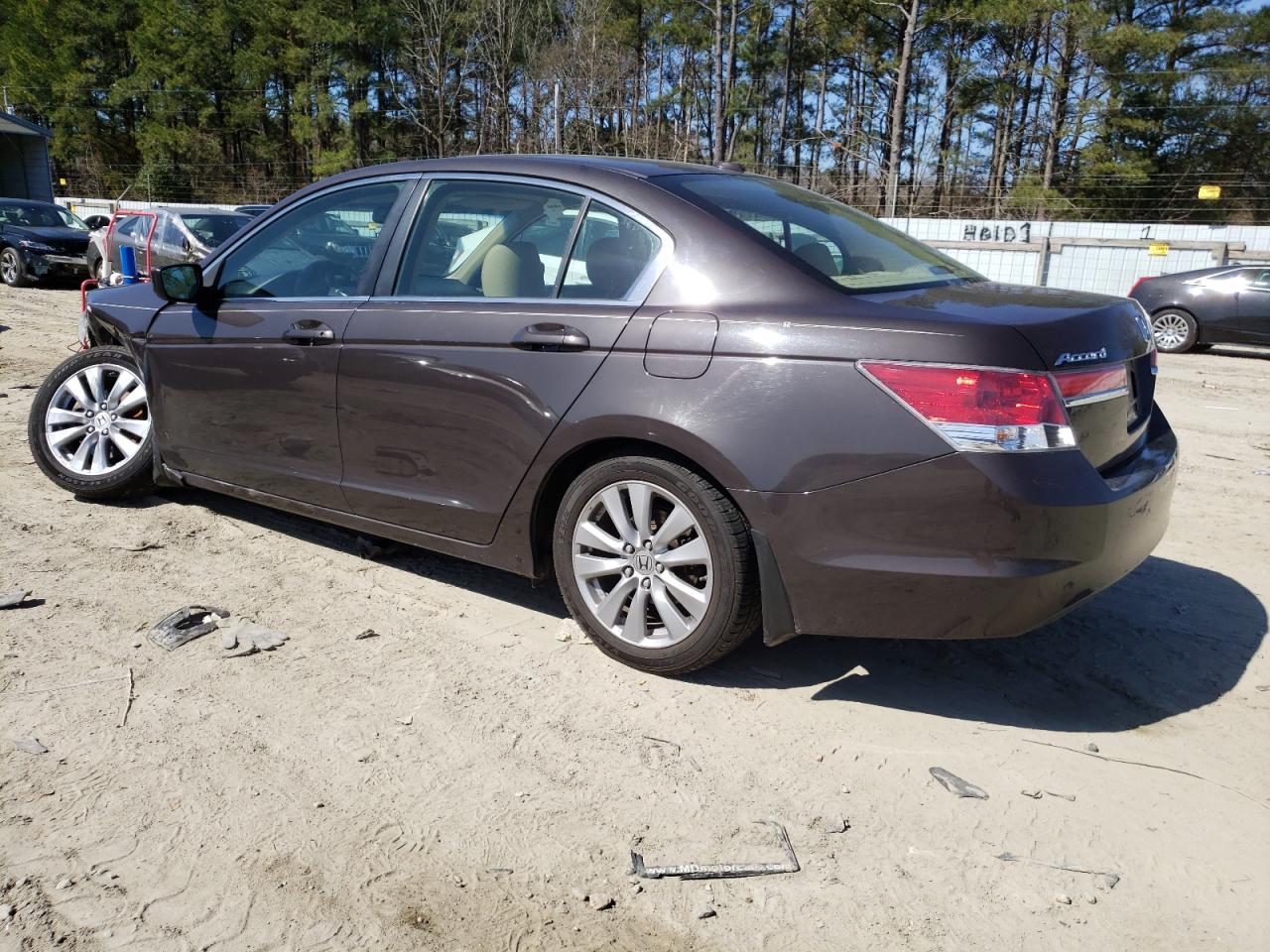 Photo 3 from auction – 2011 HONDA ACCORD EXL with VIN 1HGCP2F88BA018665