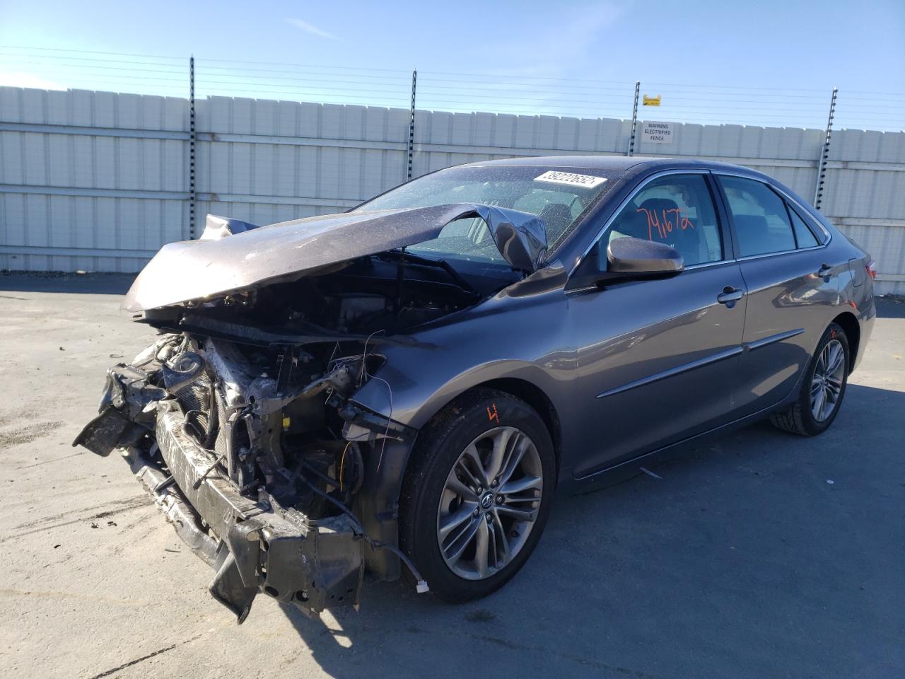 Photo 2 from auction – 2017 TOYOTA CAMRY LE with VIN 4T1BF1FK4HU670656